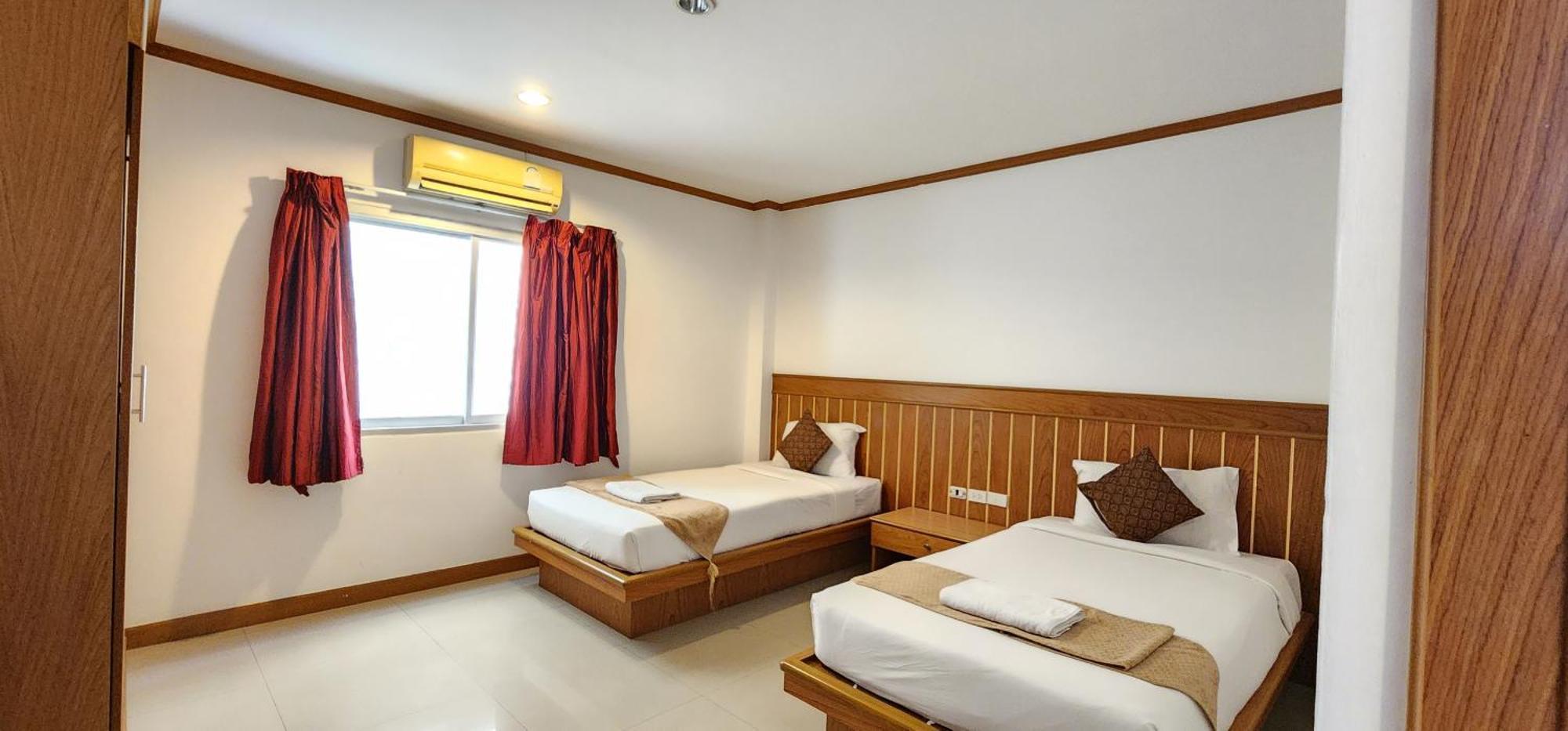 Eden Park Patong Exterior foto