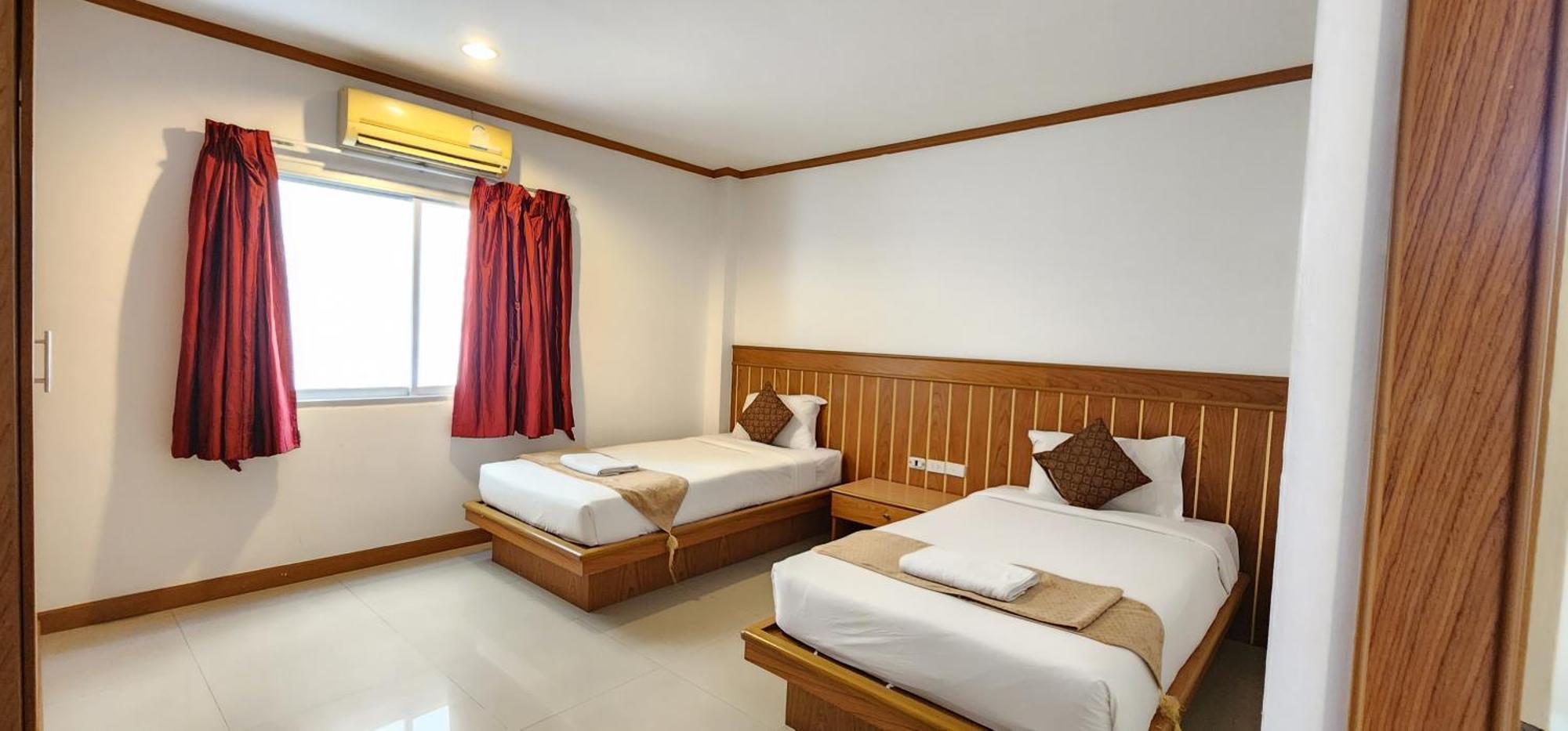 Eden Park Patong Exterior foto