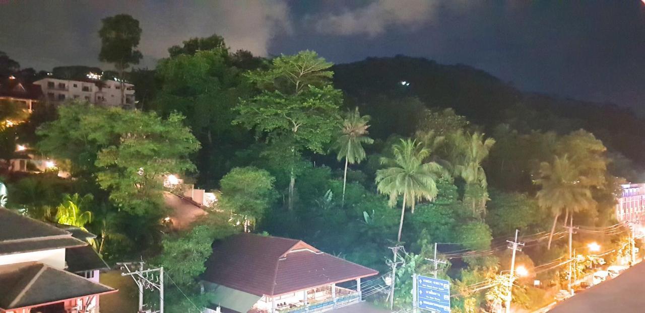 Eden Park Patong Exterior foto
